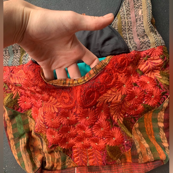 Bohemian long bag from Honduras made with mixed fabrics - Picture 2 of 5